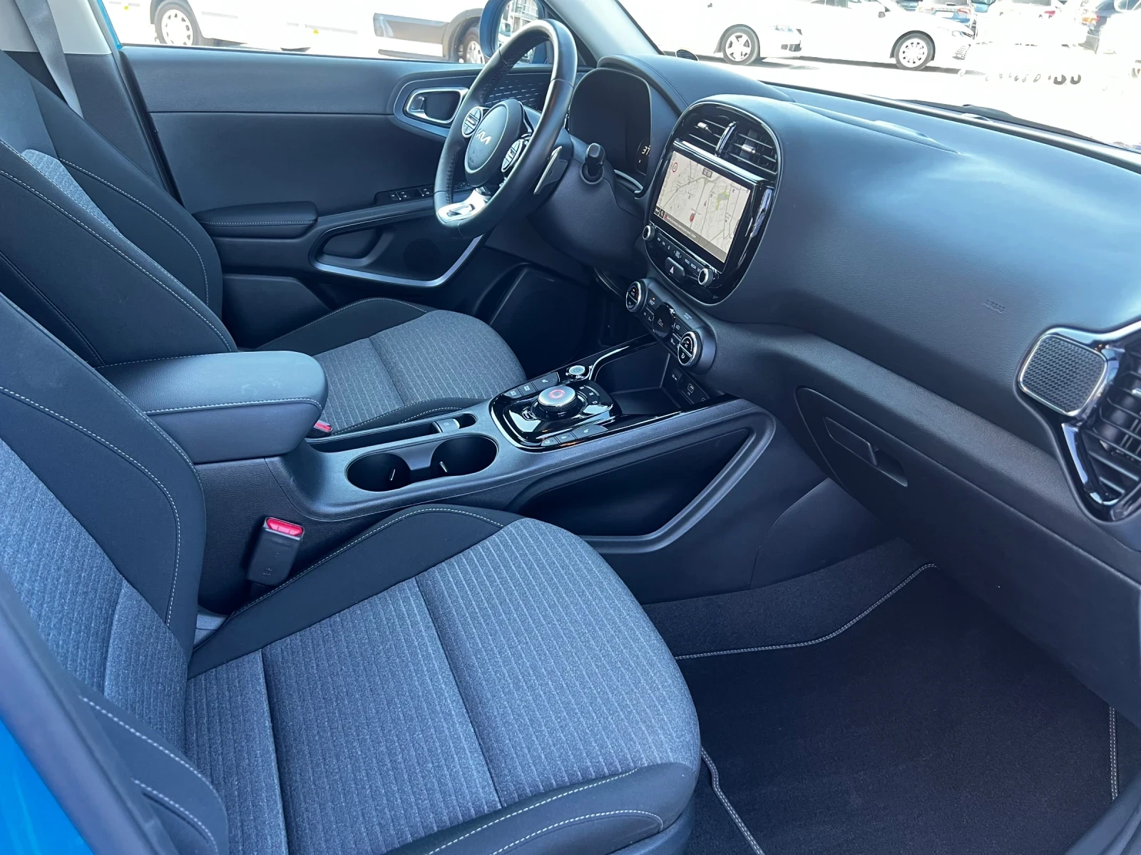 Kia Niro E-SOUL 64 KW SOH100%, снимка 14 - Автомобили и джипове - 56123521