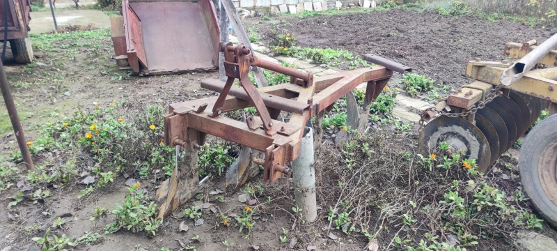 Плуг Друга марка, снимка 2 - Селскостопанска техника - 53135747