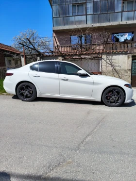Alfa Romeo Giulia, снимка 8
