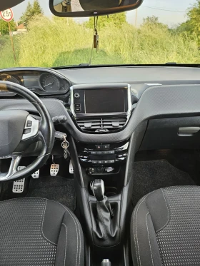 Peugeot 208 1.6 blue hdi, снимка 11