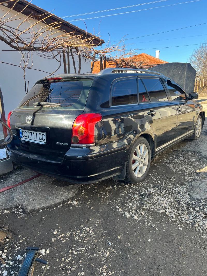 Toyota Avensis 1.8 VVTI, снимка 5 - Автомобили и джипове - 46969465