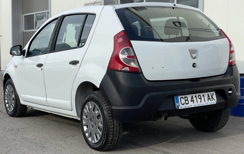 Dacia Sandero 1.4, снимка 3 - Автомобили и джипове - 46082804