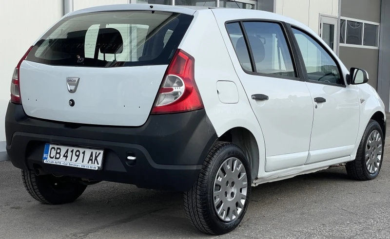 Dacia Sandero 1.4, снимка 5 - Автомобили и джипове - 46082804