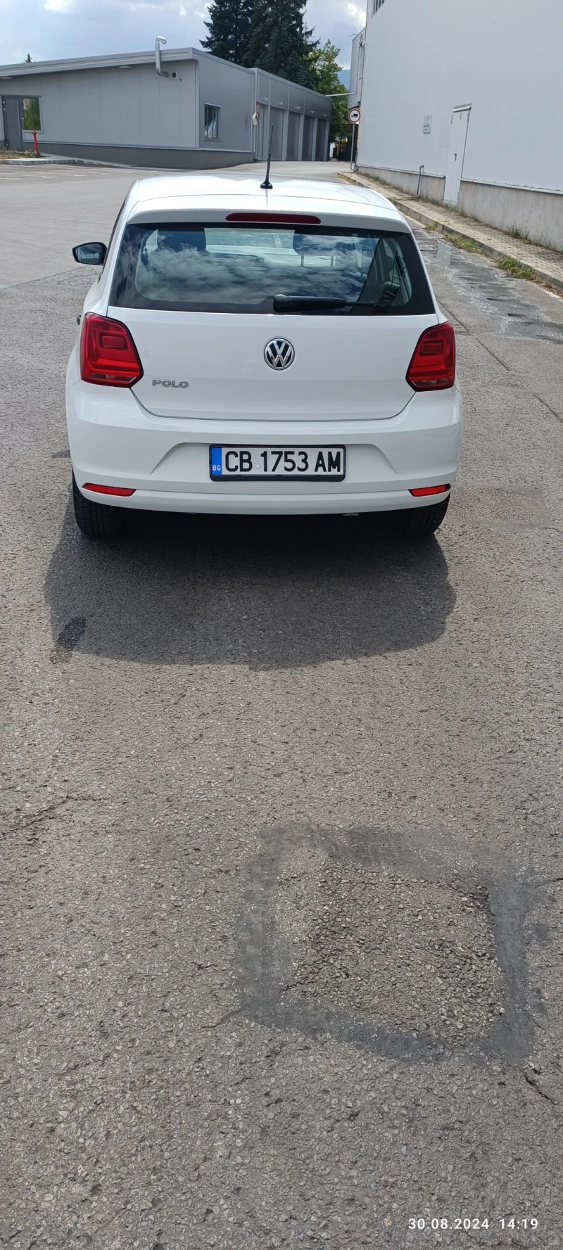 VW Polo 1.0 евро 6, снимка 5 - Автомобили и джипове - 47164909