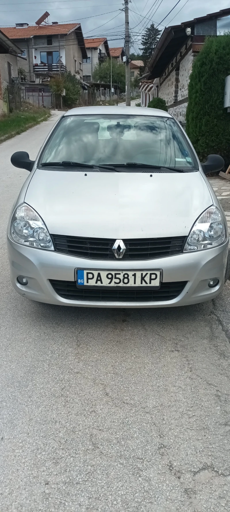 Renault Clio Хечбек , снимка 1 - Автомобили и джипове - 48891234