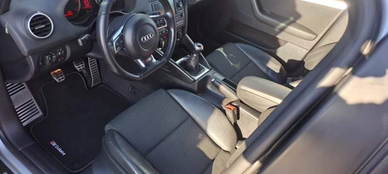 Audi A3 2.0TDI, снимка 8 - Автомобили и джипове - 48284409