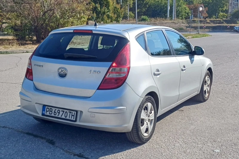 Hyundai I30 1.4 Бензин/ГАЗ, снимка 3 - Автомобили и джипове - 48424004