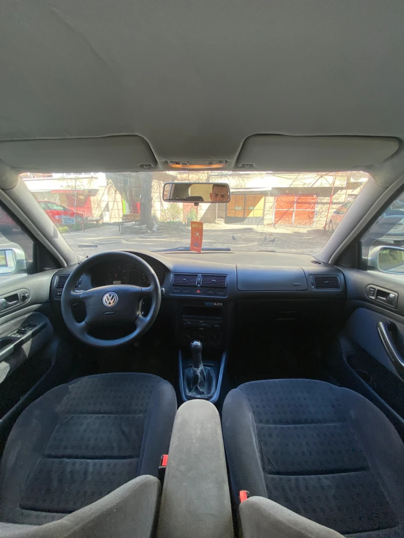 VW Golf 1.9 TDI, снимка 8 - Автомобили и джипове - 49402916