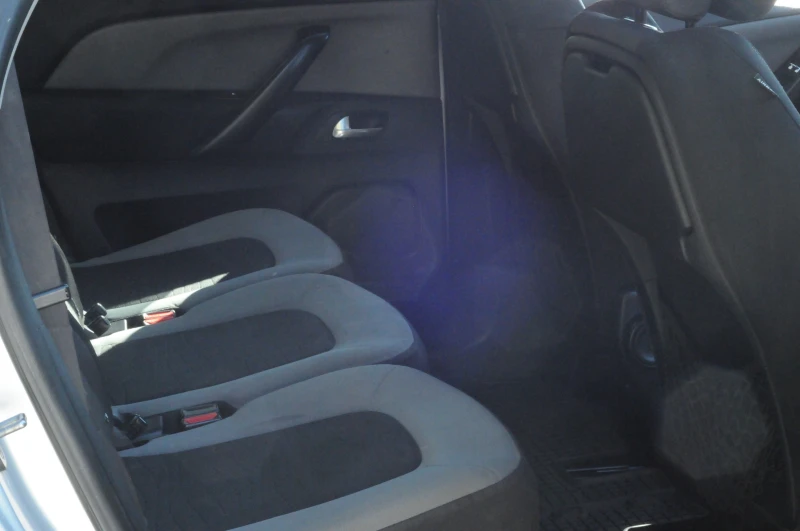 Citroen C4 Picasso 1.6 e+ HDi, снимка 7 - Автомобили и джипове - 51801666