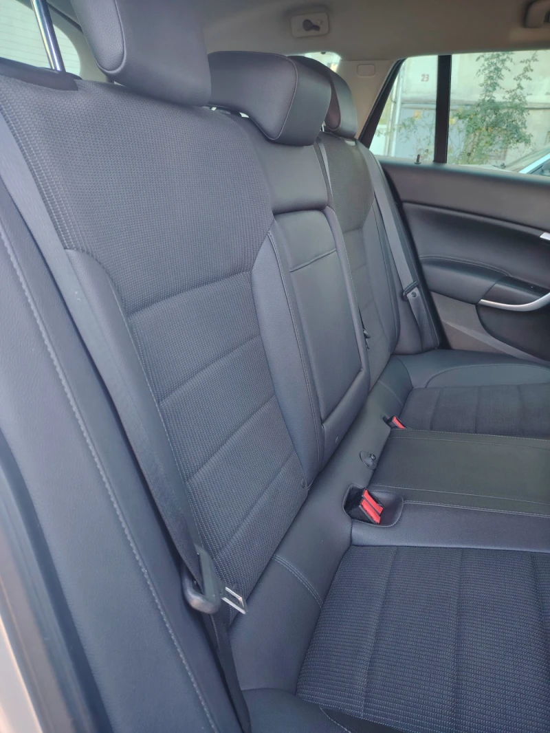 Opel Insignia 2.0CDTI/COSMO/Navi, снимка 14 - Автомобили и джипове - 51824676