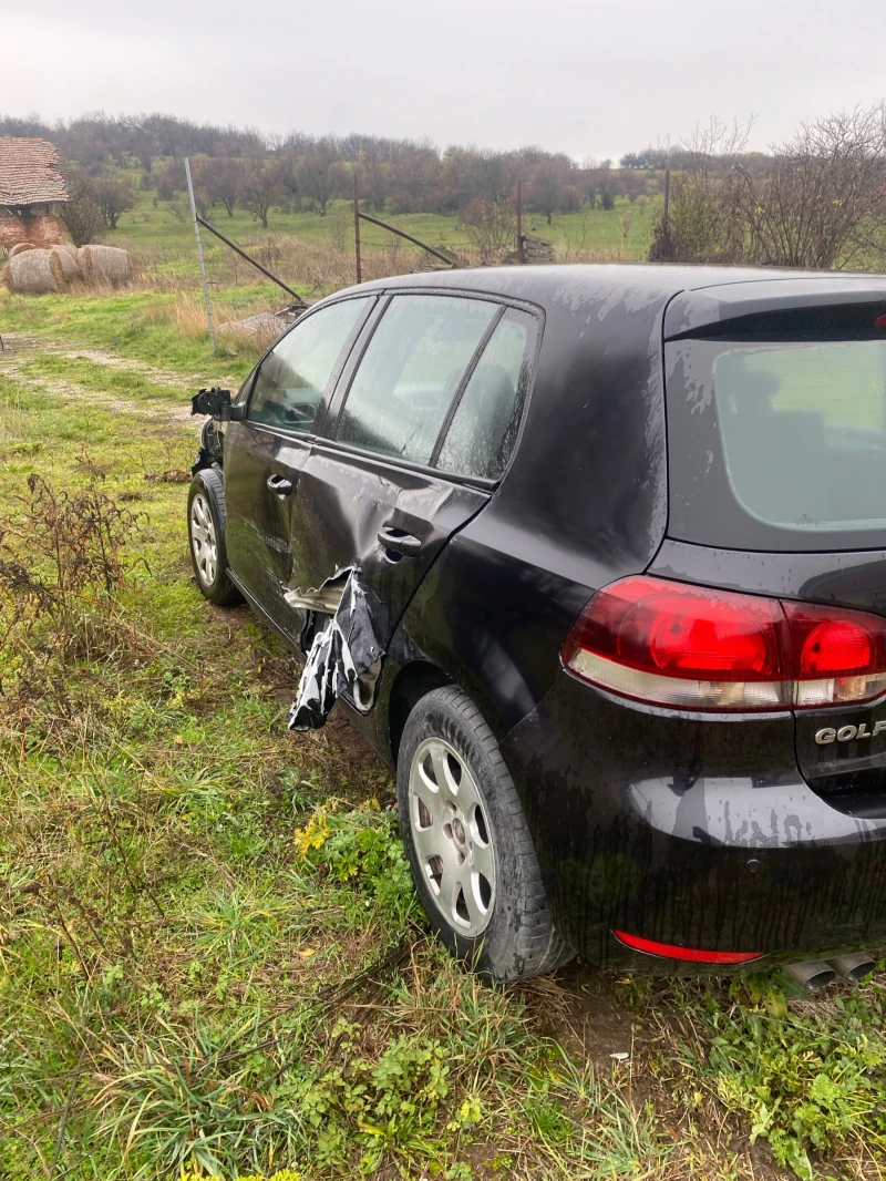 VW Golf 2.0TDI DSG, снимка 5 - Автомобили и джипове - 52470957