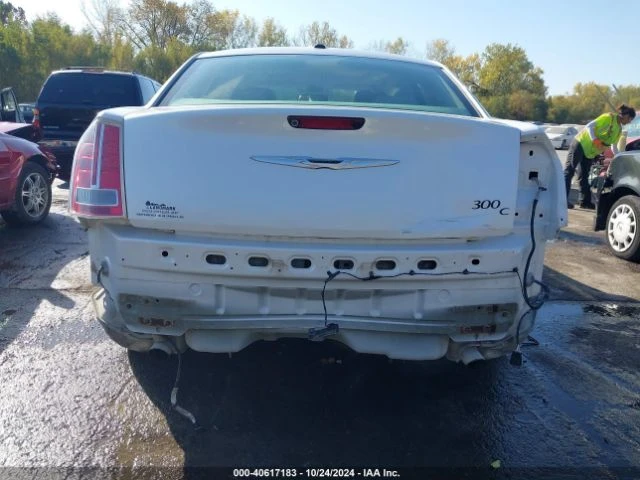 Chrysler 300c, снимка 6 - Автомобили и джипове - 47891577