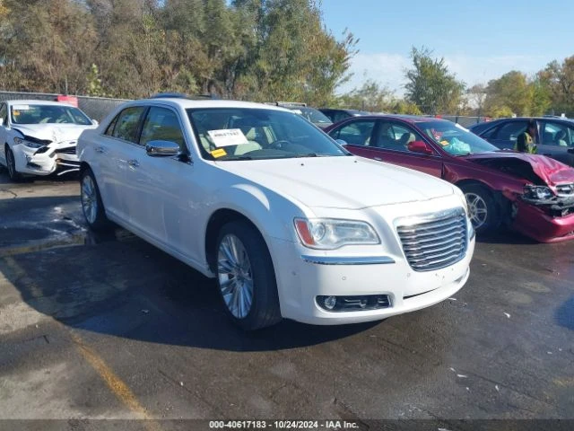 Chrysler 300c, снимка 1 - Автомобили и джипове - 47891577