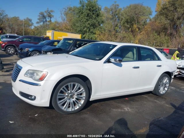 Chrysler 300c, снимка 14 - Автомобили и джипове - 47891577