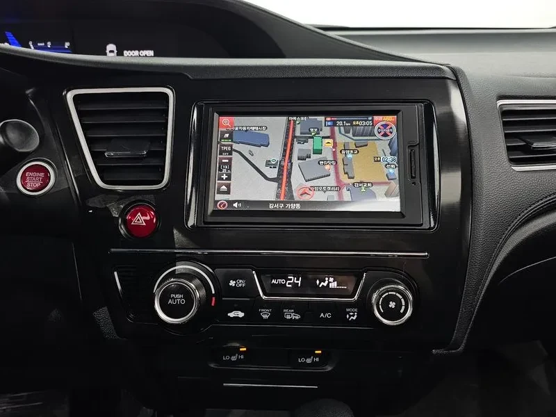 Honda Civic 1.8, снимка 14 - Автомобили и джипове - 54253382