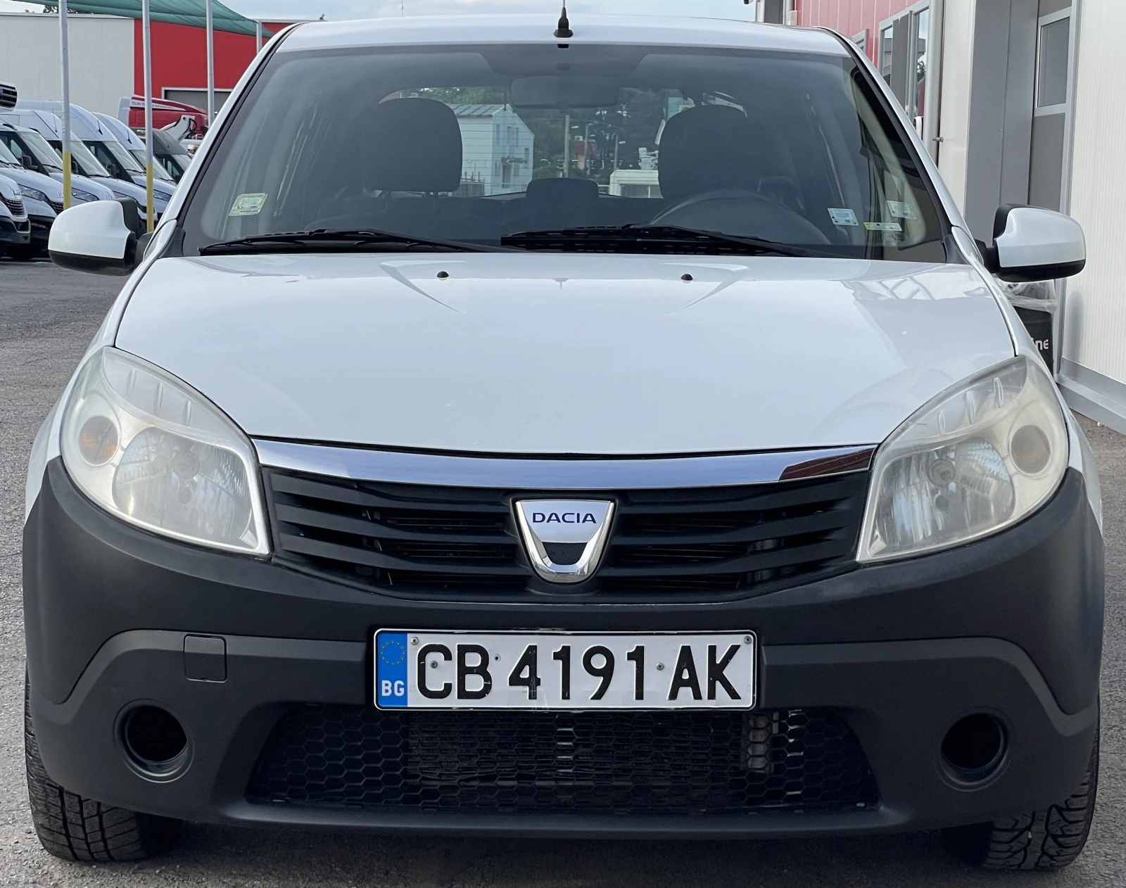 Dacia Sandero 1.4 - изображение 8