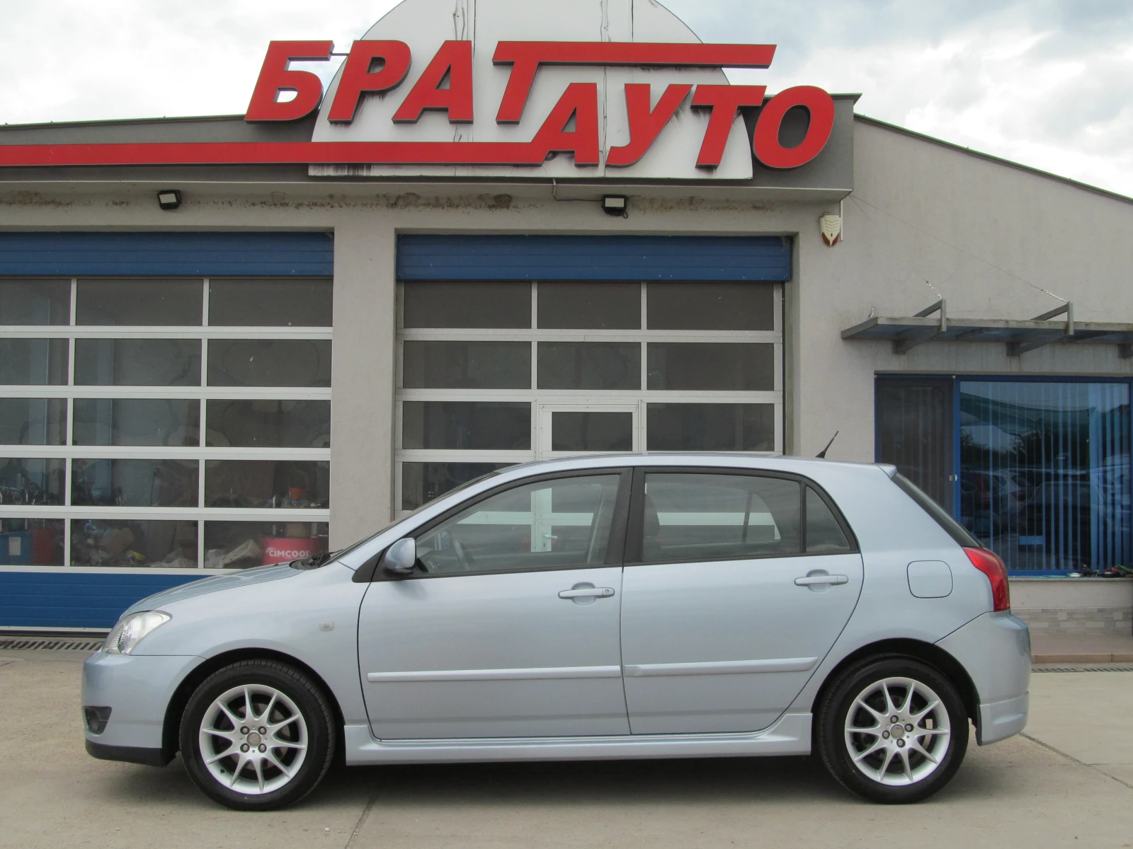 Toyota Corolla 1.4D-4D/SPORT/FACELIFT - изображение 6
