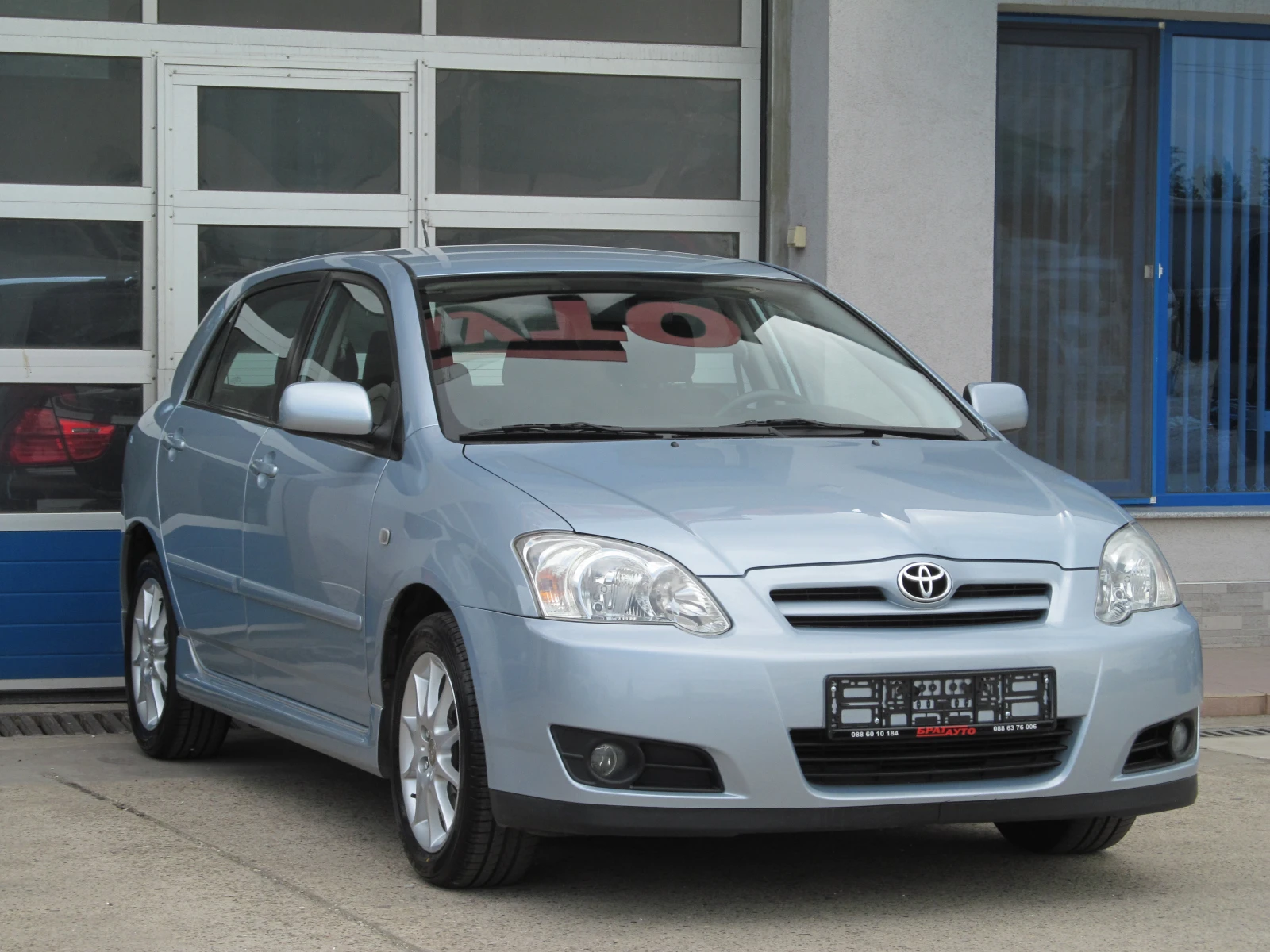 Toyota Corolla 1.4D-4D/SPORT/FACELIFT - изображение 2