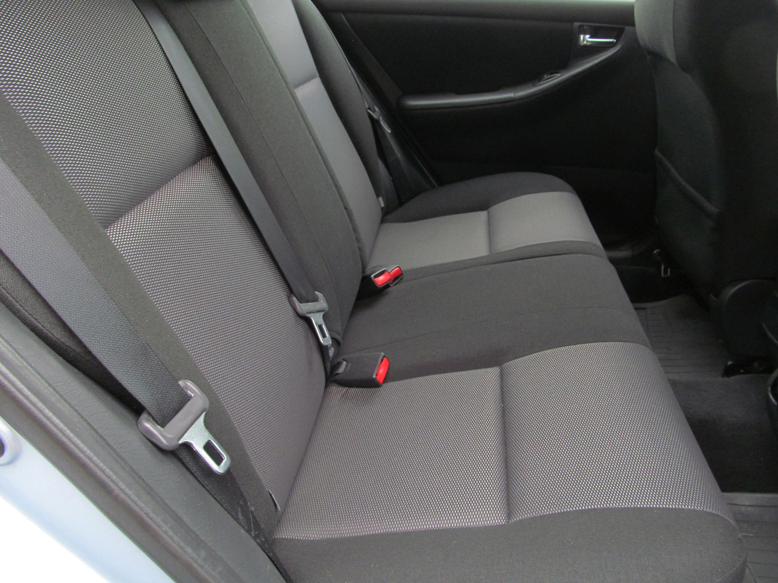Toyota Corolla 1.4D-4D/SPORT/FACELIFT - изображение 9