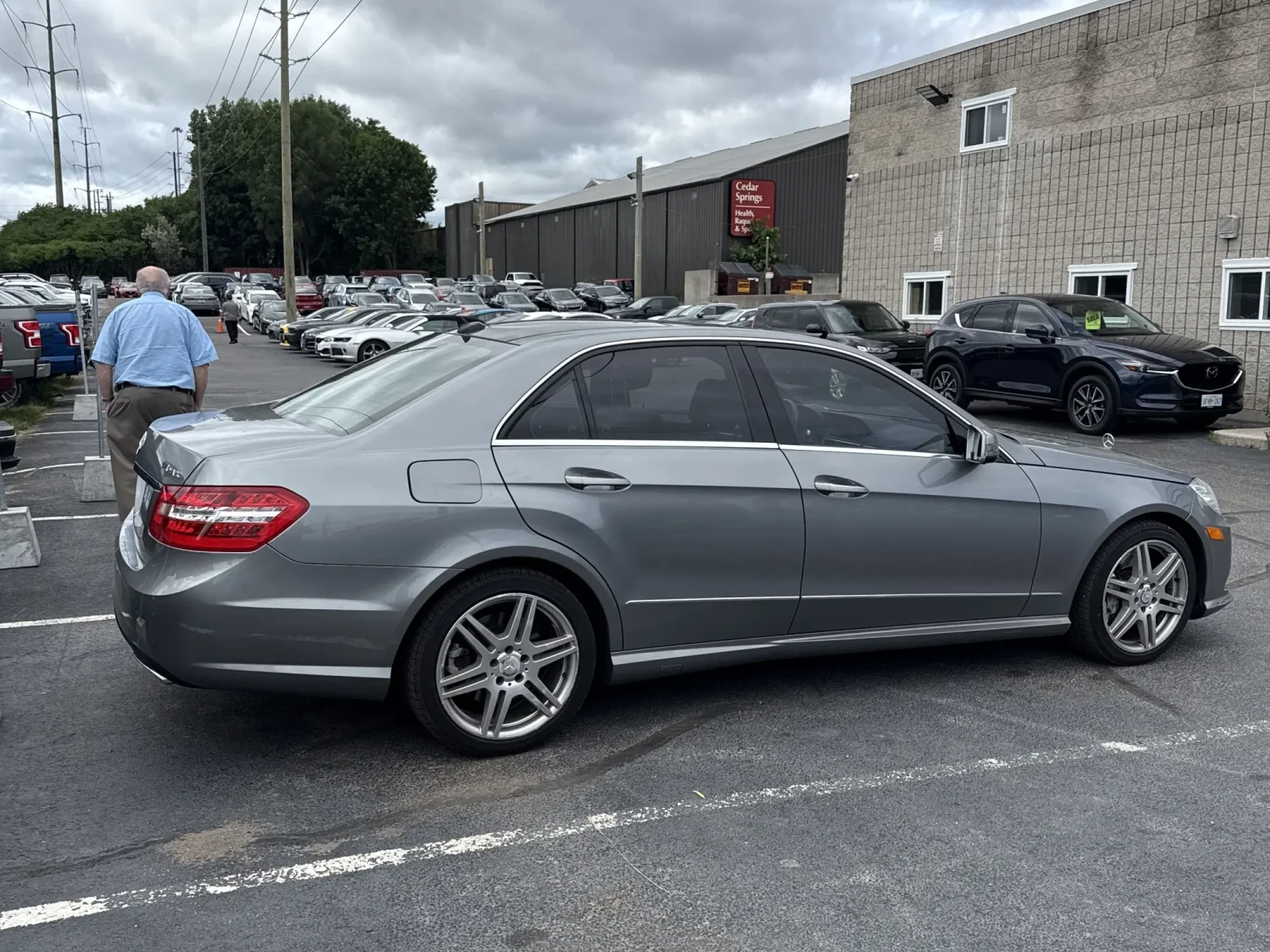 Mercedes-Benz E 500 550 * 4MATIC * KEYLESS * CARFAX * АВТОКРЕДИТ - изображение 4