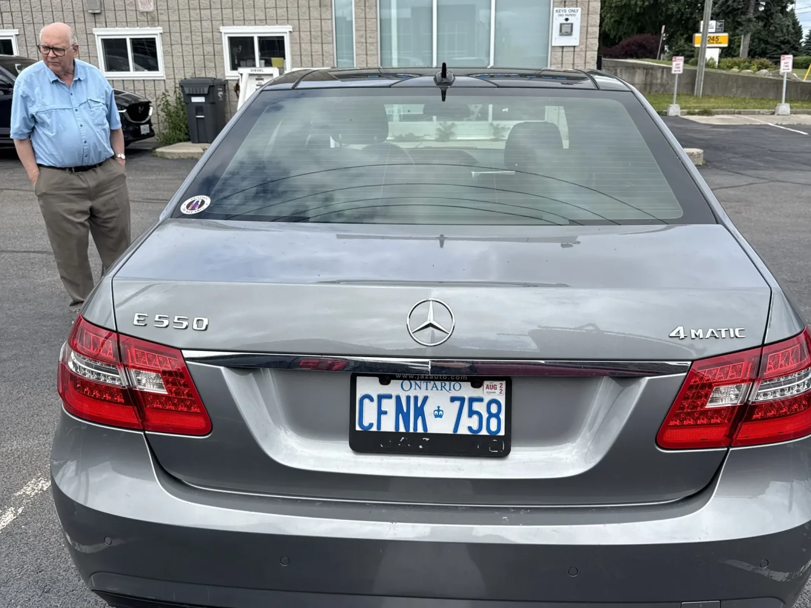 Mercedes-Benz E 500 550 * 4MATIC * KEYLESS * CARFAX * АВТОКРЕДИТ - изображение 5