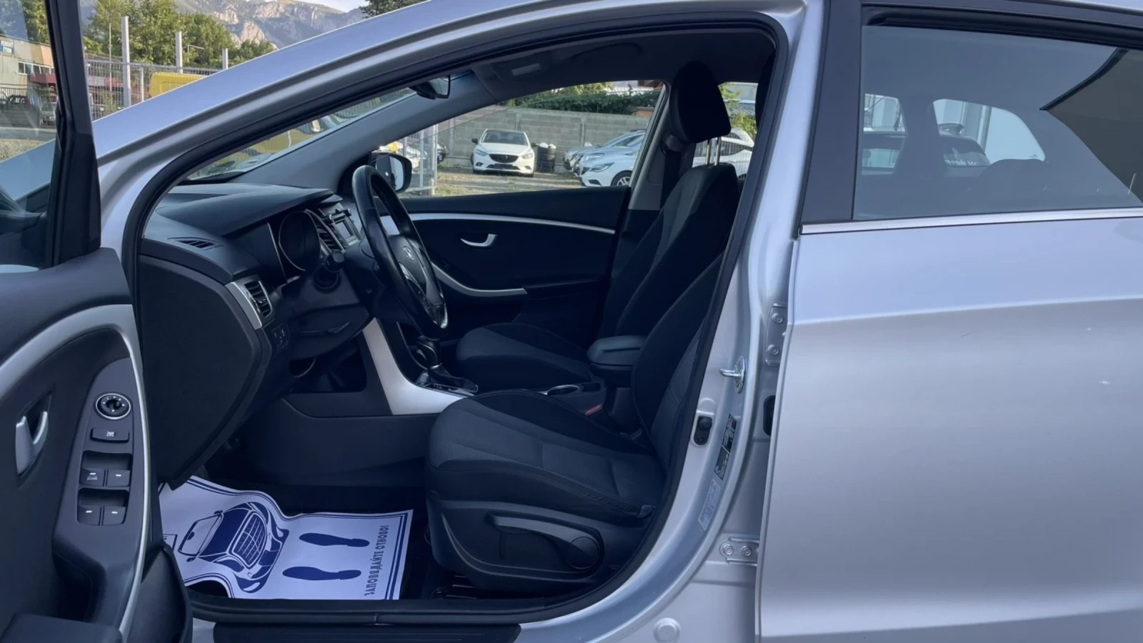 Hyundai I30 1.6CRDI AVT. KLI .NAVI - изображение 8