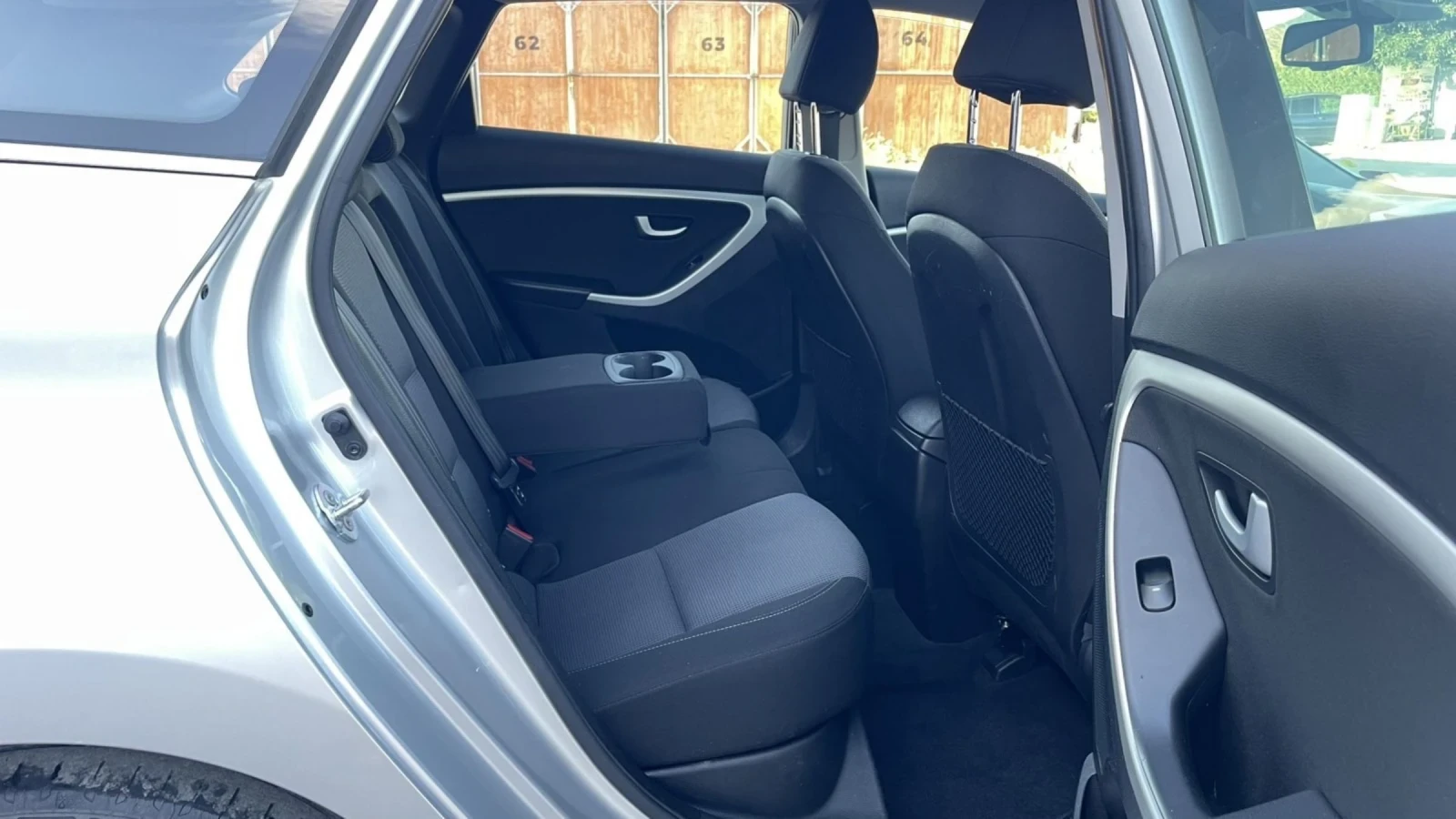 Hyundai I30 1.6CRDI AVT. KLI  | Mobile.bg   11