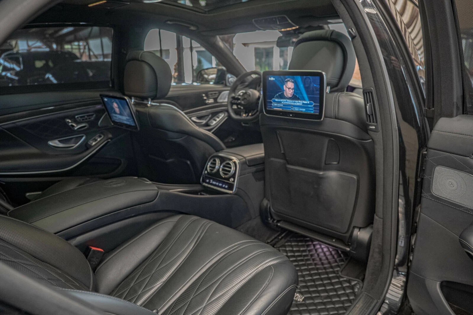 Mercedes-Benz S 63 AMG Long/4Matic/3D Burmester/RSE/Обдухване/Камера/Пано - изображение 9