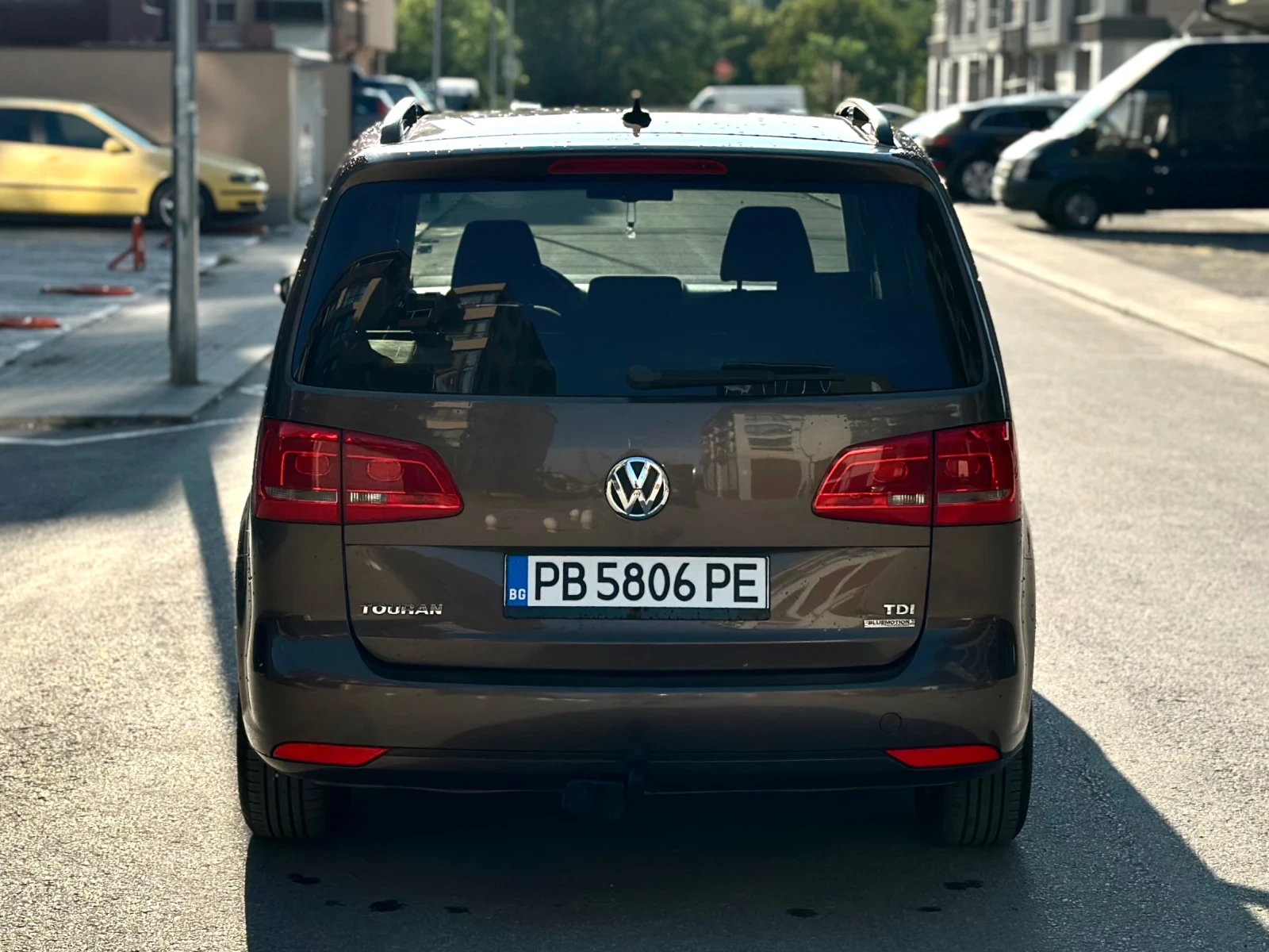 VW Touran 1.6 TDI 105кс. АВТОМАТИК 7 DSG - изображение 5
