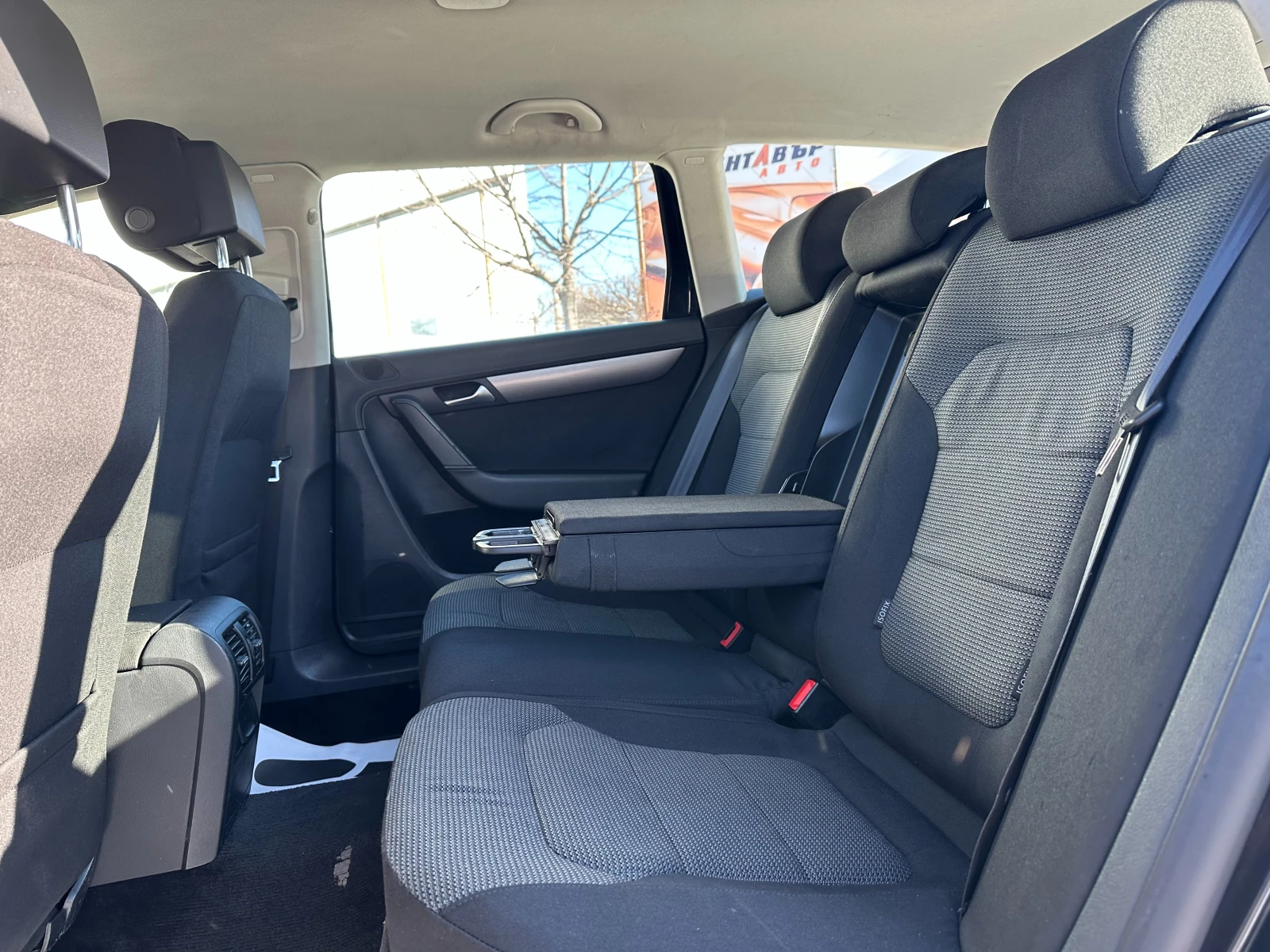 VW Passat  - изображение 9