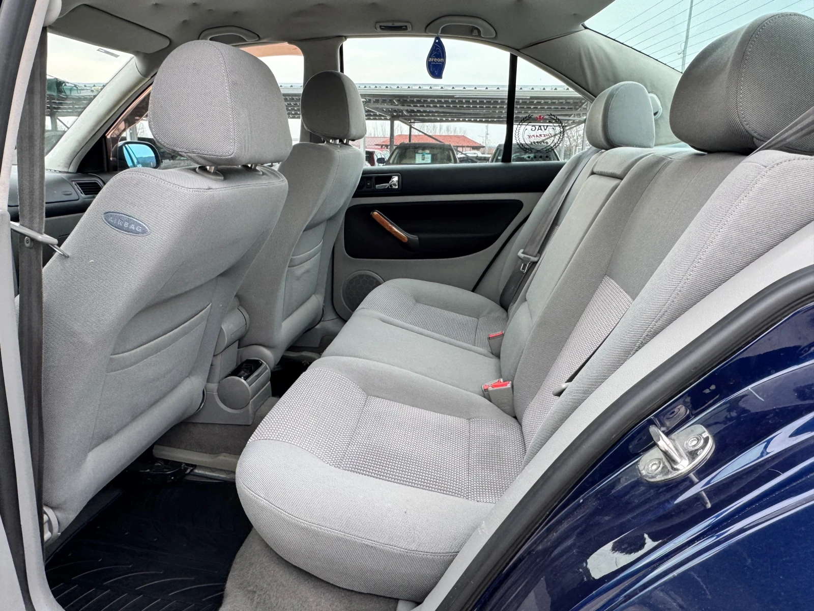 VW Bora 2.0i ВСИЧКО ПЛАТЕНО - изображение 8