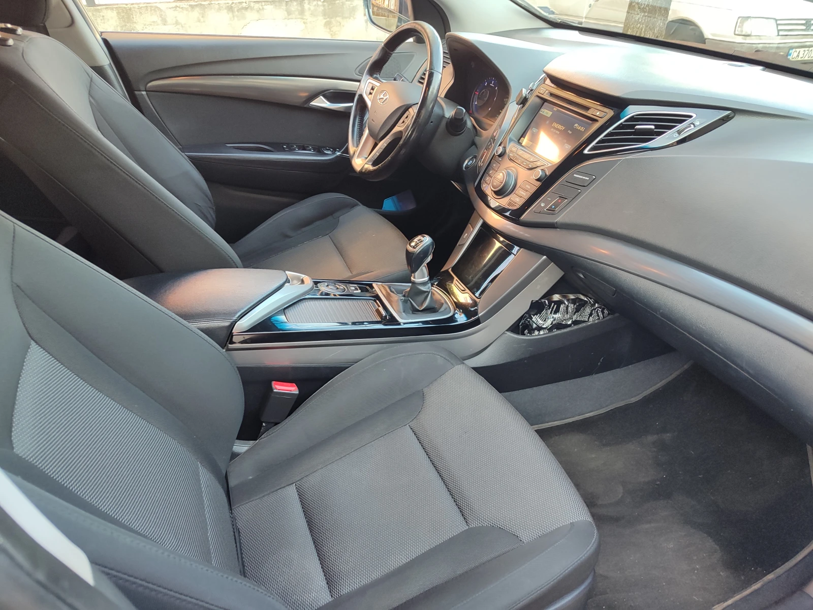 Hyundai I40, снимка 13 - Автомобили и джипове - 53763413