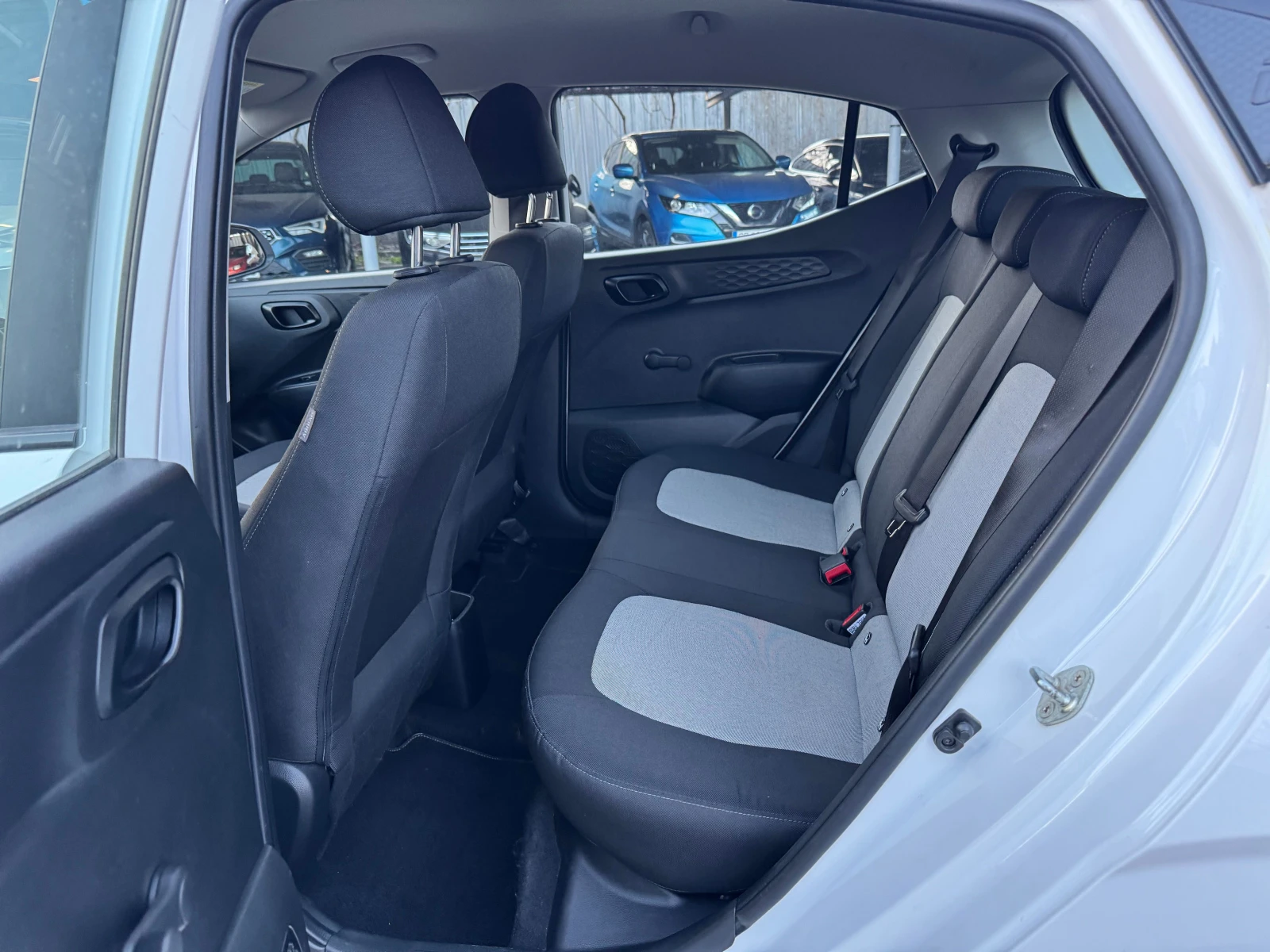 Hyundai I10 MPI + LPG, снимка 8 - Автомобили и джипове - 53801705