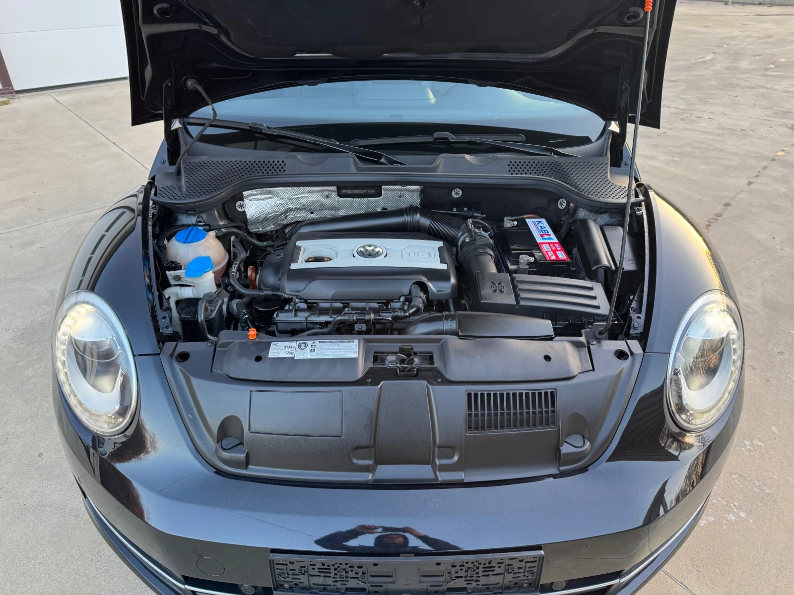 VW Beetle * R-LINE* FULL-MAX* AUTO* , снимка 17 - Автомобили и джипове - 53840225