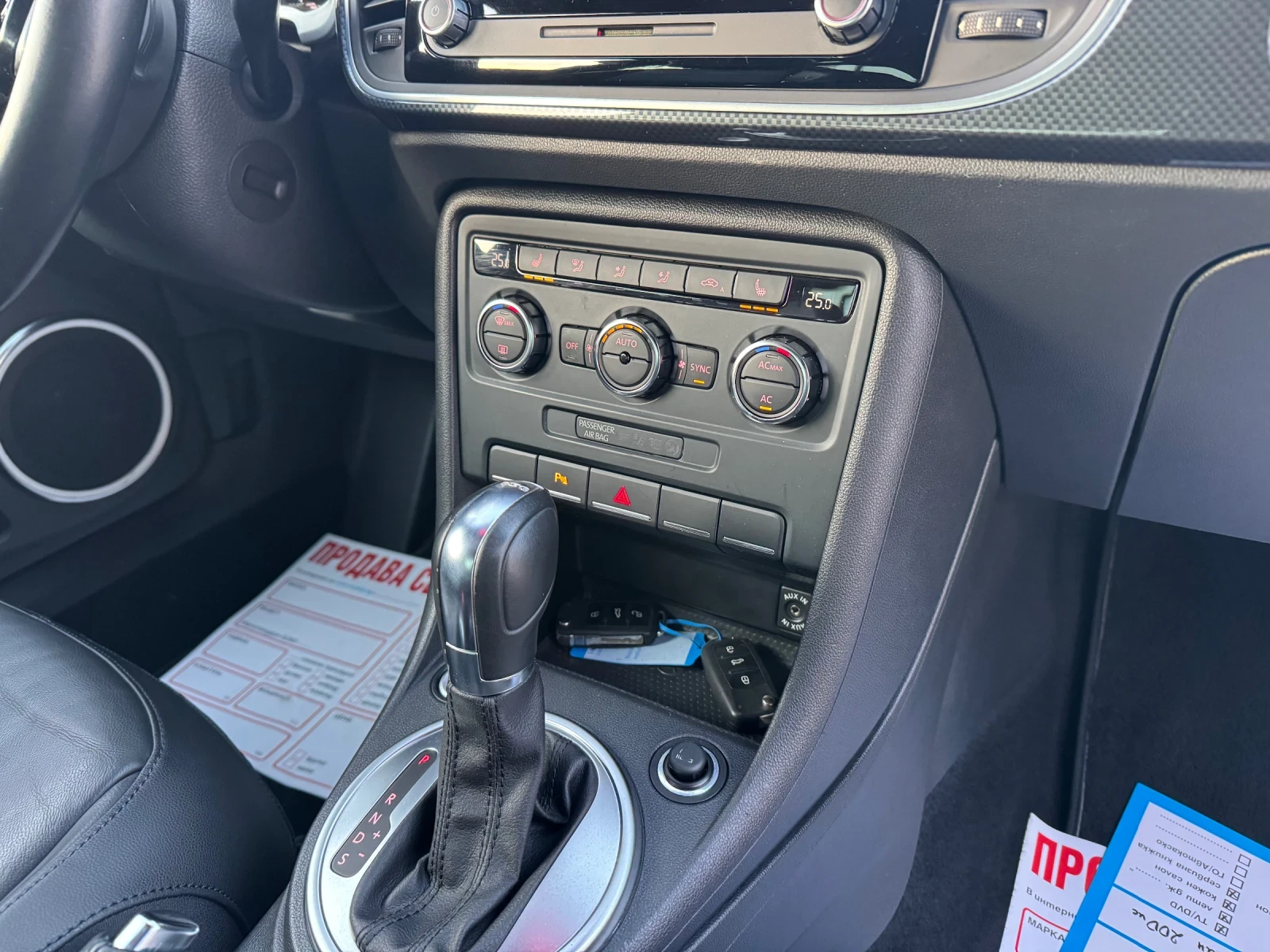 VW Beetle * R-LINE* FULL-MAX* AUTO* , снимка 13 - Автомобили и джипове - 53840225