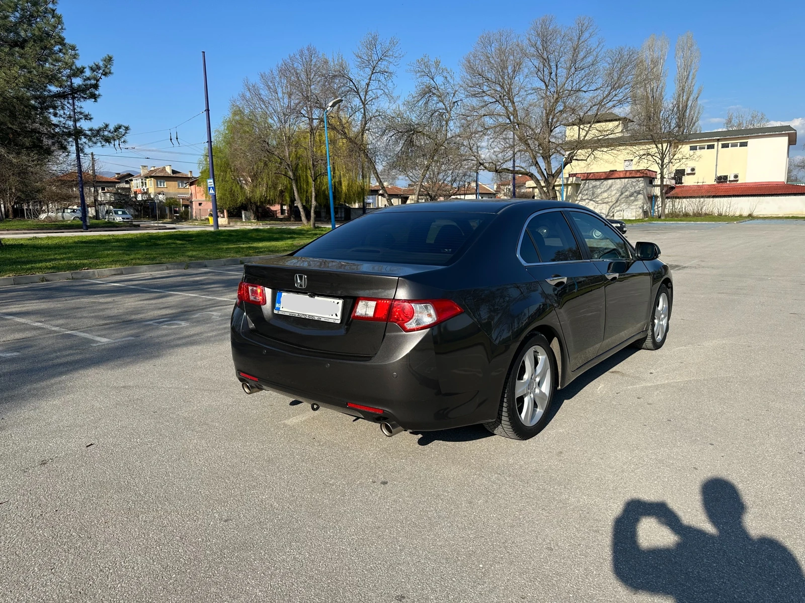 Honda Accord 2.4 i-VTEC Executive, снимка 3 - Автомобили и джипове - 54128598