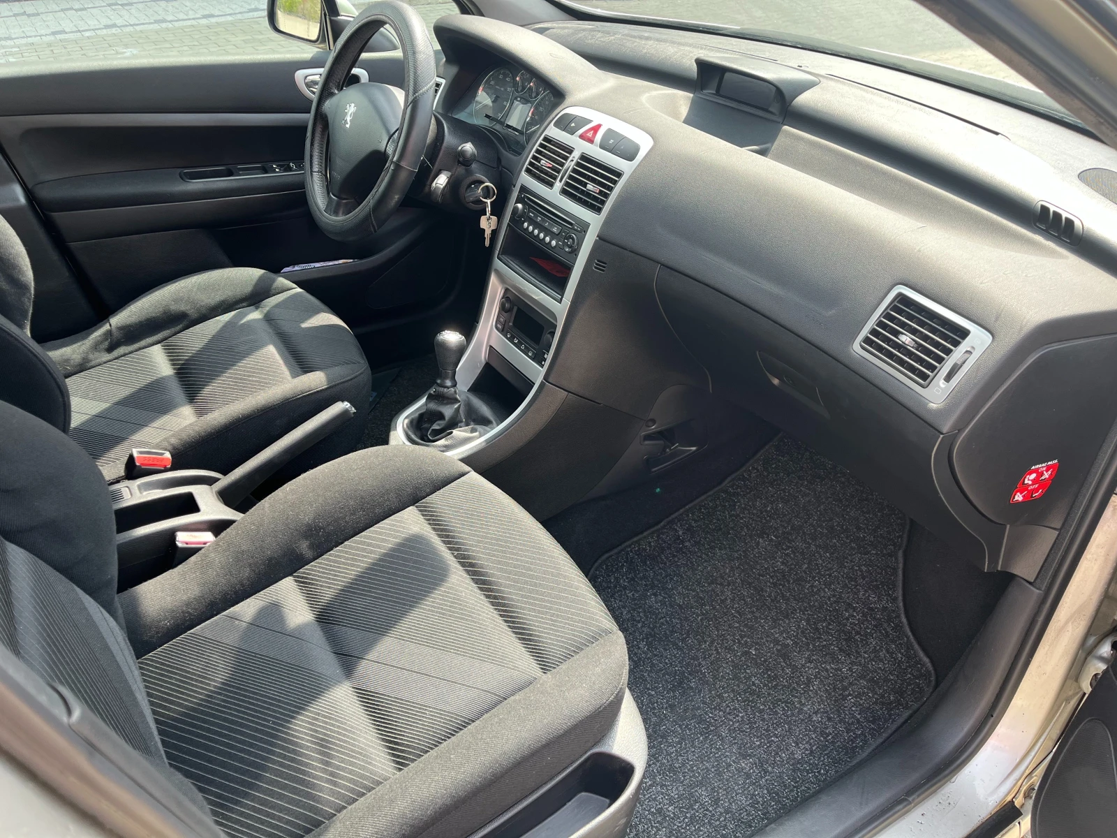 Peugeot 307 1.6, снимка 8 - Автомобили и джипове - 54181361