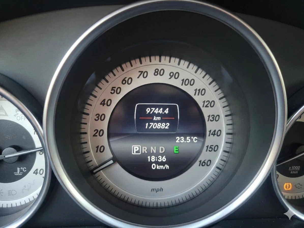 Mercedes-Benz C 300 4matic, снимка 8 - Автомобили и джипове - 54246952