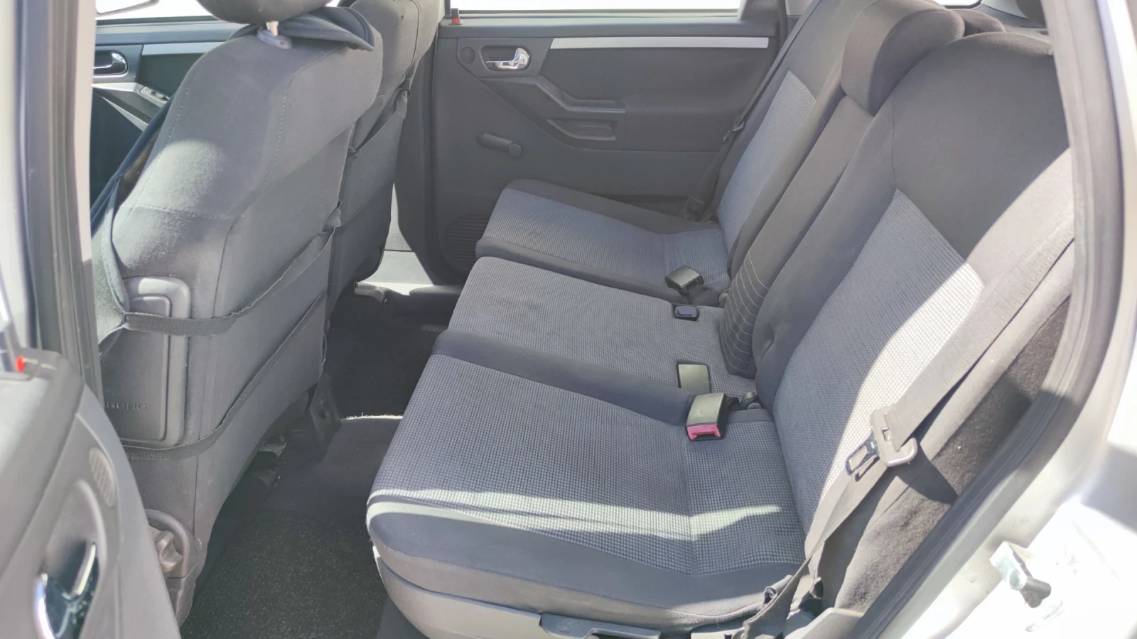 Opel Meriva, снимка 6 - Автомобили и джипове - 54324566