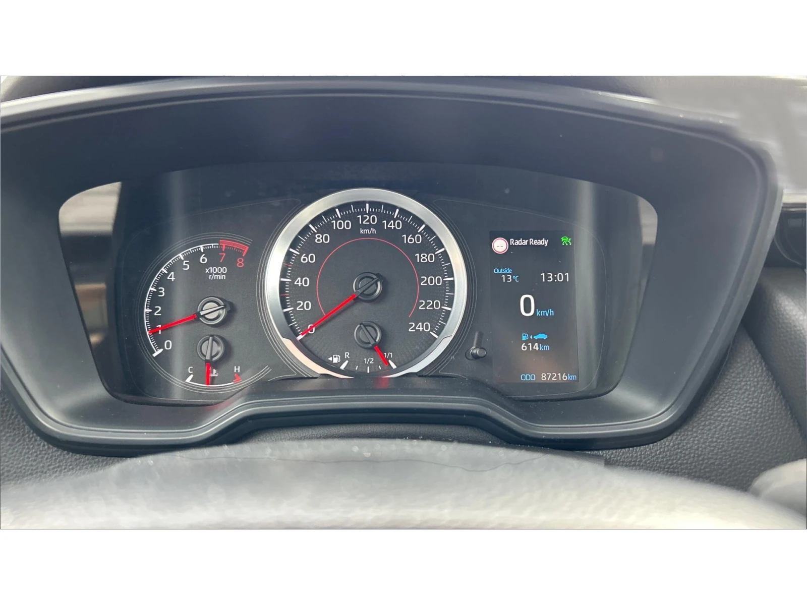 Toyota Corolla 1.5i M/T, Месечна вноска от 227  , снимка 13 - Автомобили и джипове - 54387201