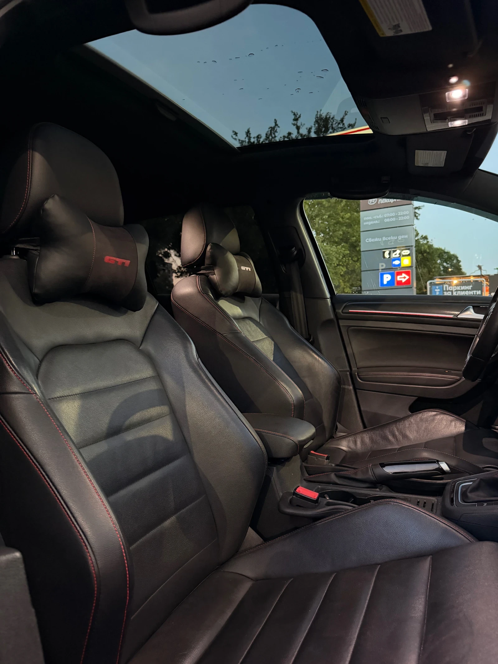 VW Golf 7.5 GTI PERFORMANCE 2.0 DSG TSI, снимка 10 - Автомобили и джипове - 54983036