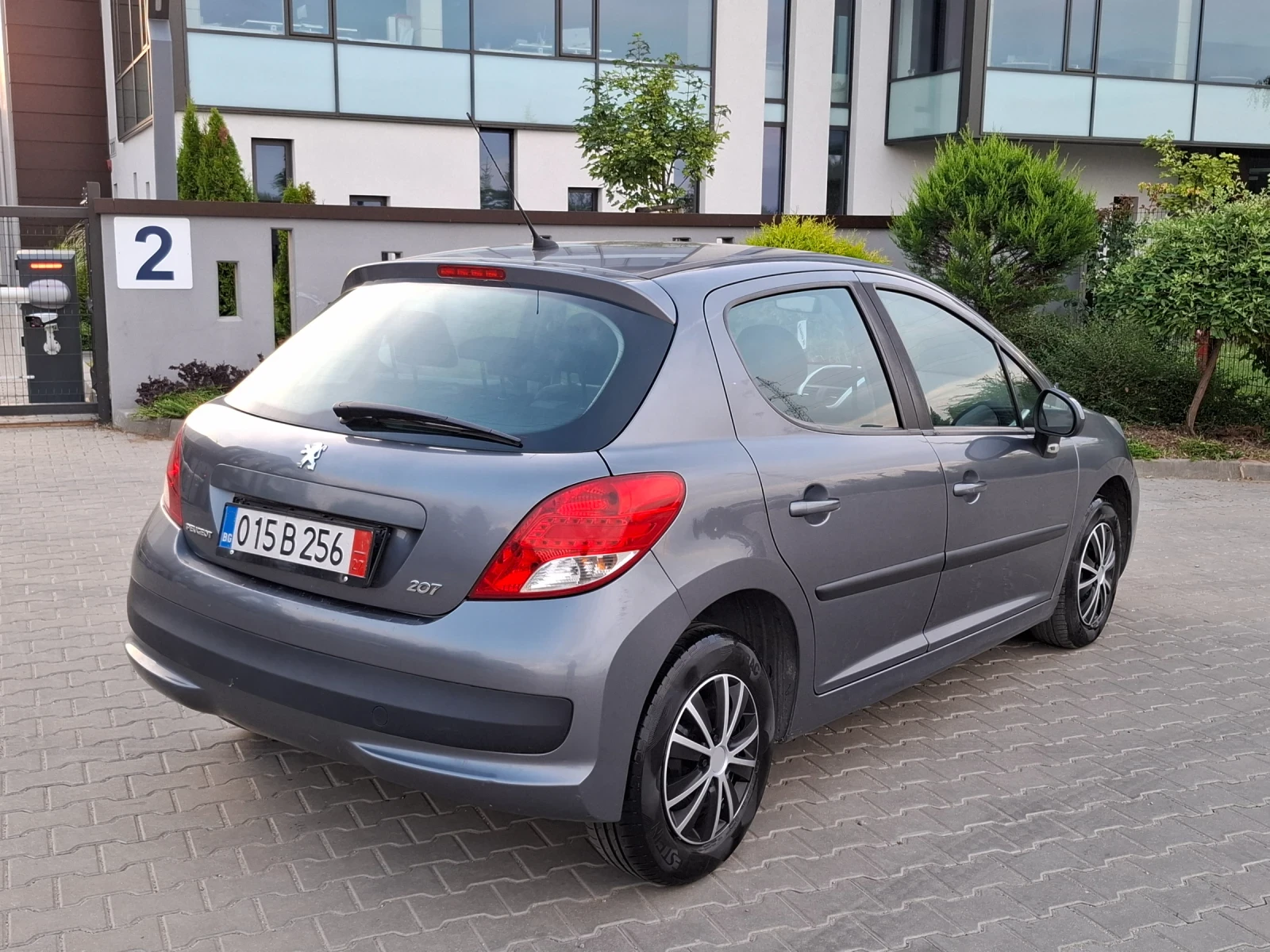 Peugeot 207 1.4I* (75кс)* FACELIFT* НОВ ВНОС* , снимка 13 - Автомобили и джипове - 55319212