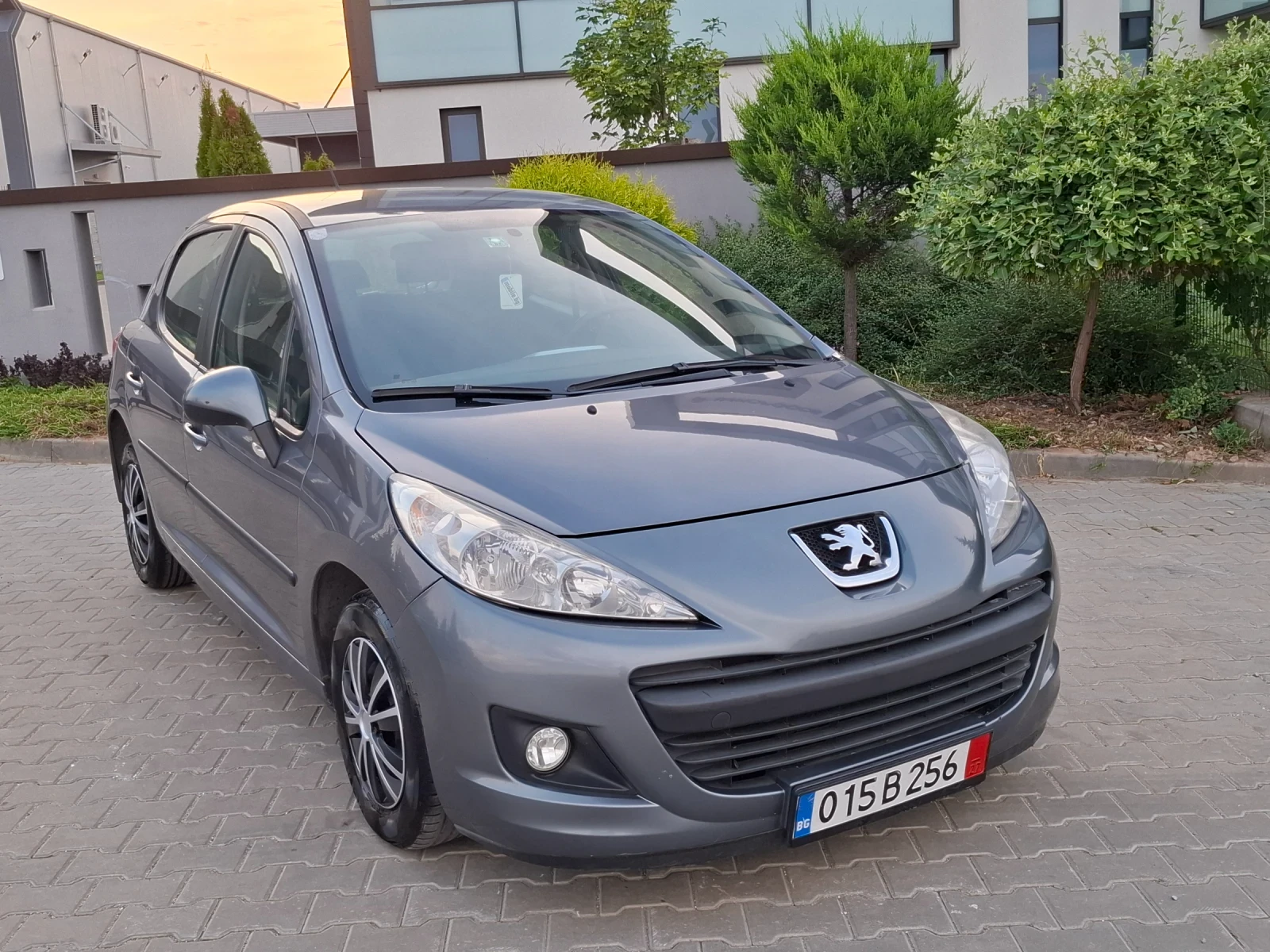 Peugeot 207 1.4I* (75кс)* FACELIFT* НОВ ВНОС* , снимка 7 - Автомобили и джипове - 55319212
