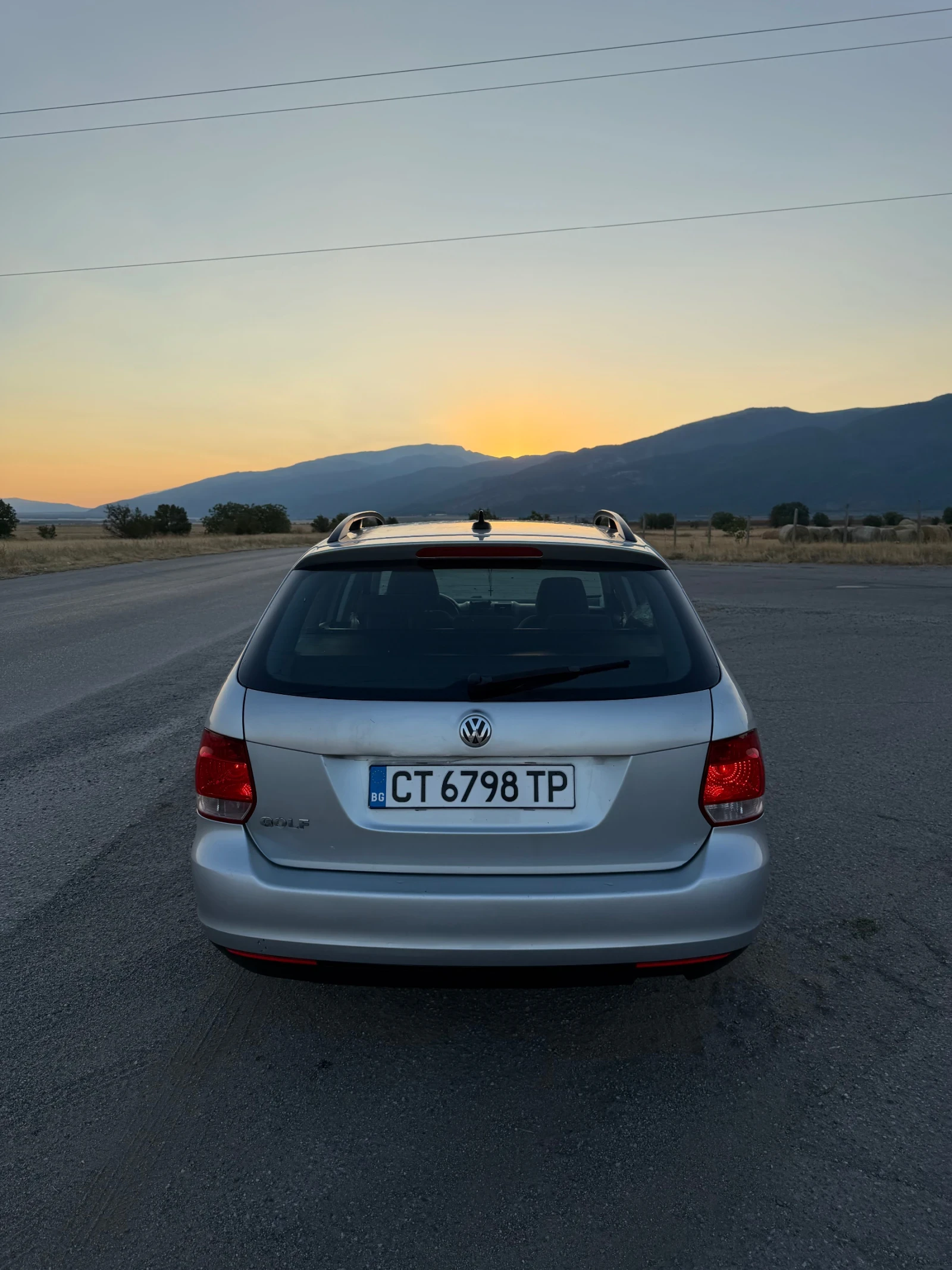 VW Golf 1.9tdi комби, снимка 5 - Автомобили и джипове - 55630884