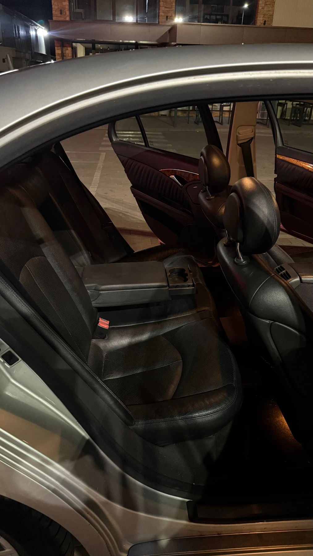 Mercedes-Benz E 270, снимка 10 - Автомобили и джипове - 55802231