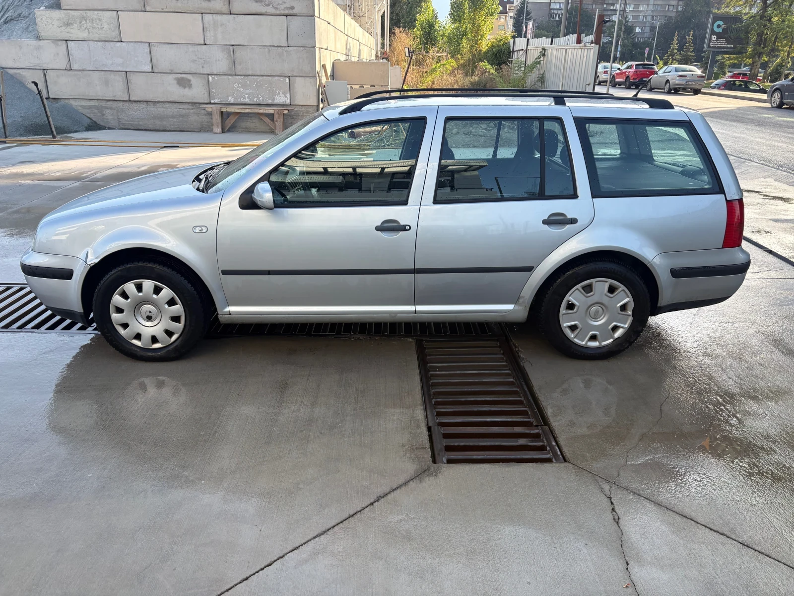 VW Golf 4x4, снимка 2 - Автомобили и джипове - 55848736