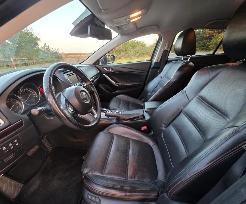 Mazda 6 2.2d-SKYACTIVE Перфектна Лична Кола, снимка 10 - Автомобили и джипове - 55853831
