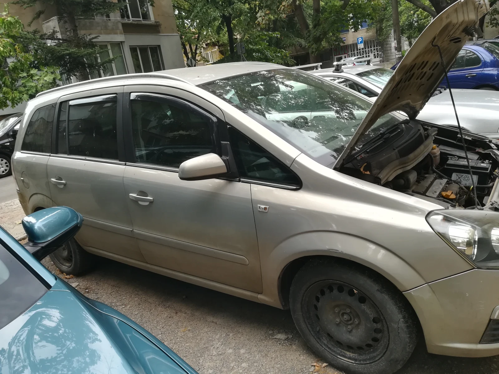 Opel Zafira, снимка 9 - Автомобили и джипове - 56156408