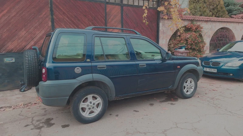 Land Rover Freelander 2.0 d 4x4, снимка 2 - Автомобили и джипове - 48044105