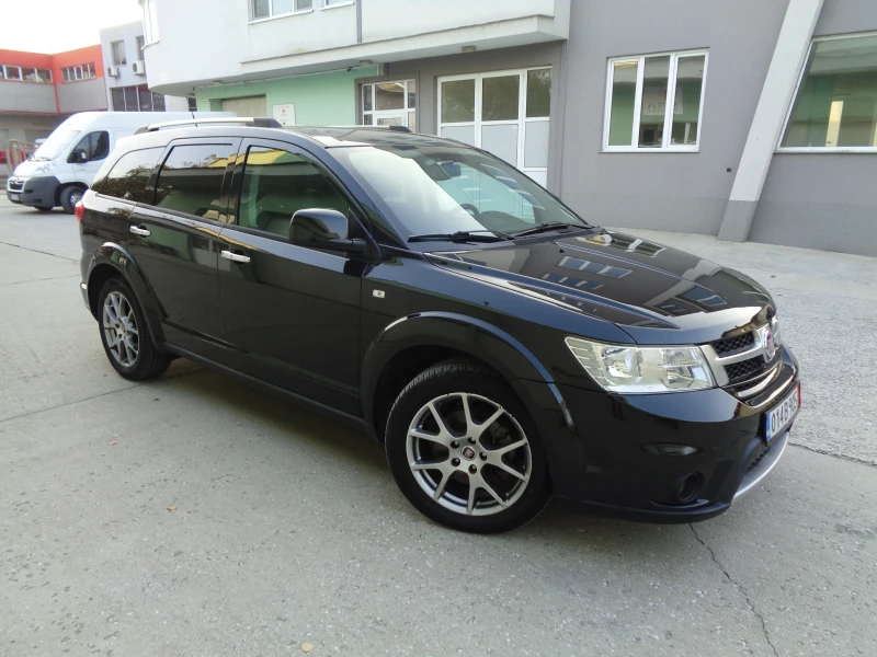 Fiat Freemont 2.0-16VmJET-LOUNGE-140-NAVI-KOJA-LIZING, снимка 2 - Автомобили и джипове - 52073065